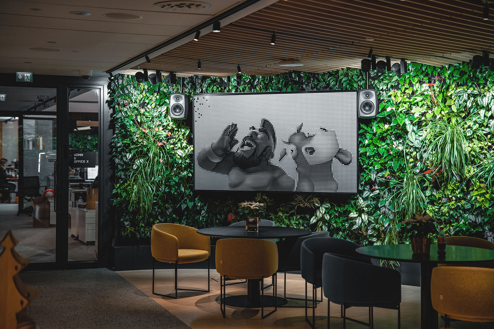 Supercell toimisto infonäyttöjärjestelmän valinta